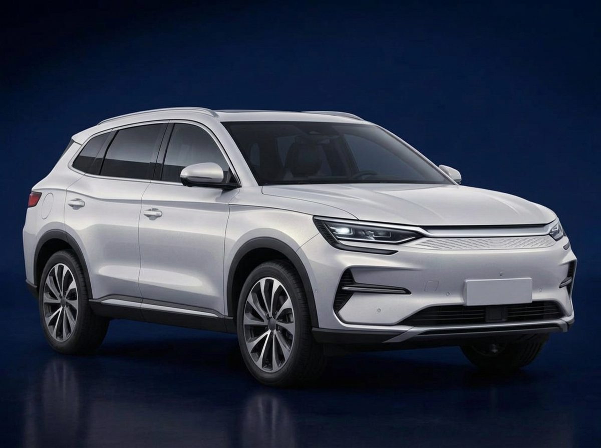 SUV premium completo estacionado em ambiente urbano